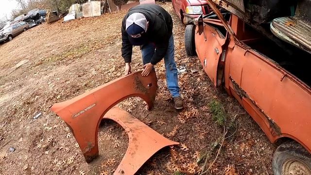1975 Ford Granada JUNKYARD RESCUE. Junkyard Rescue, WILL IT RUNS, more. смотреть онлайн