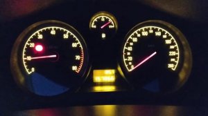 Мерцает сигнальная лампа непристегнутого ремня водителя Opel Astra H