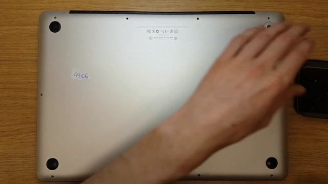 Apple MacBook Pro 15 A1286 Open To Discover Problems. Better Change Logic Board