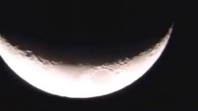 Crescent Moon (Bulan Sabit) | Celestron Astromaster 114EQ | Image Compilation смотреть онлайн