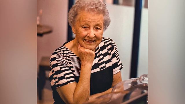 Соседи даже не догадывались, что эта парочка скрывала целых 60-лет! После их смерти, все были в ШОК смотреть онлайн