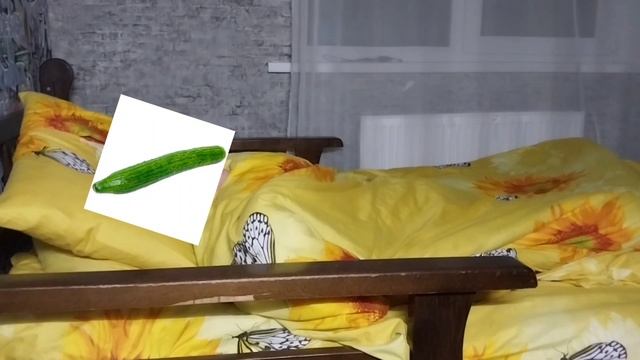 чел поскользнулся во сне, лол смотреть онлайн