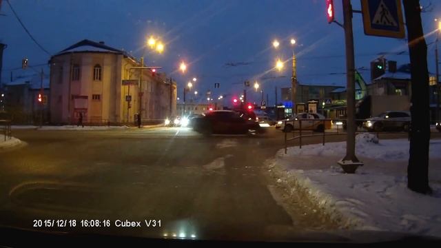 Рыбинск. На красный по встречке. смотреть онлайн