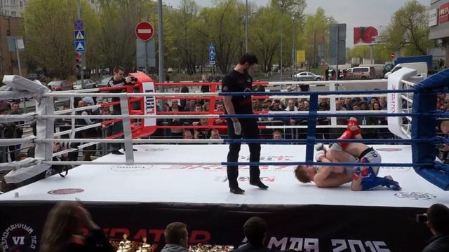 Омар Гаджиев - синий угол (БК "Патриот") "Взломанный лед VI" смотреть онлайн