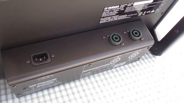 Yamaha powered mixer EMX 5 unboxing. смотреть онлайн