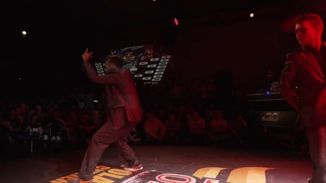 KACZOREX & TEMPS *Popping Showcase* - RedBullBcOne & Warsaw Challenge 2016 смотреть онлайн