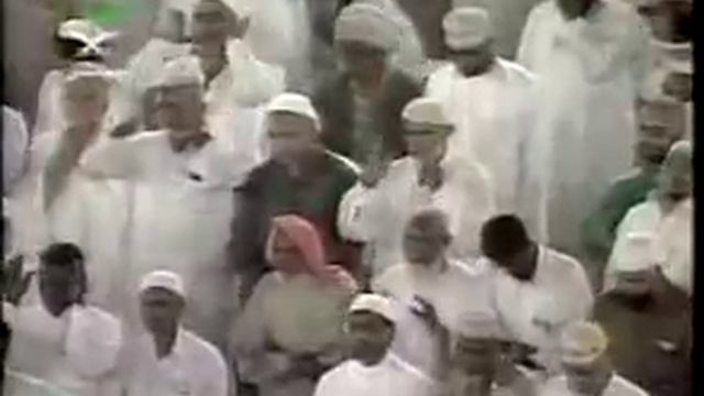 Имамы Мекки читают Коран смотреть онлайн