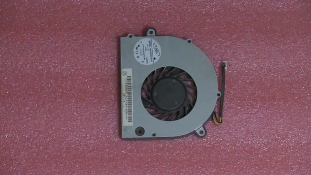 Lenovo G550 Fan and Cooler cleaning смотреть онлайн