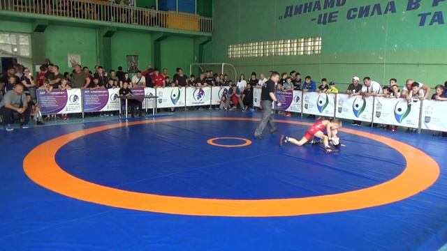 37 кг Кирияненко Ілля vs Беца Богдан 1І4 фіналу 20210619095356 смотреть онлайн