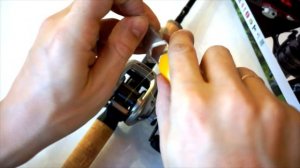 Как намотать шнур на мультипликаторную катушку.