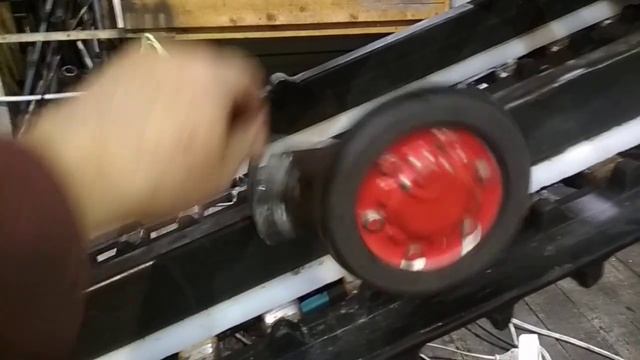 регулируемый по высоте каток для подвески снегохода. смотреть онлайн