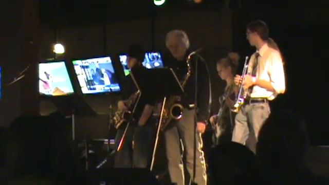 Chapin Jazz Ensemble - Pent Up House 091810.mpg смотреть онлайн