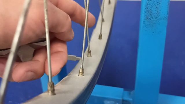 как исправить, выровнять. восьмёрку на колёсе, велосипеда. видео смотреть онлайн