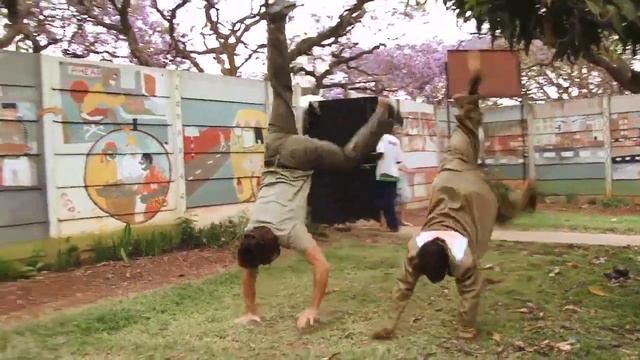 Lo Sguardo dell'altro – viaggio in Zimbabwe – di Alessio Boni смотреть онлайн