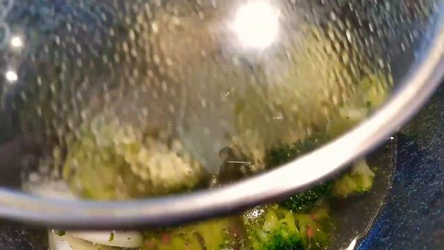 КРЕМ-СУП ИЗ БРОККОЛИ//ВКУСНЫЙ И ПРОСТОЙ РЕЦЕПТ смотреть онлайн