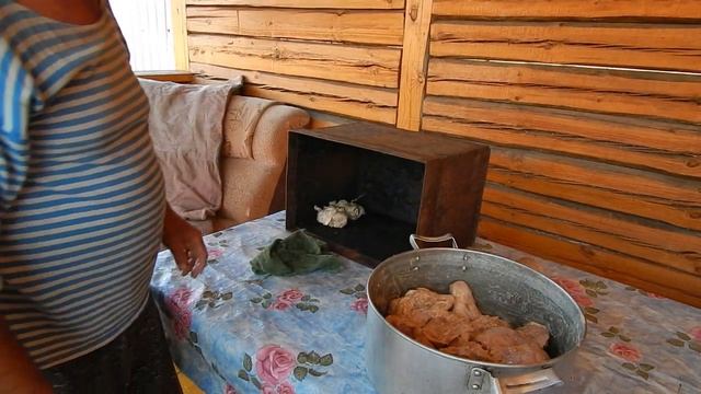 Закоптил куриные бёдра в печи три в одном смотреть онлайн