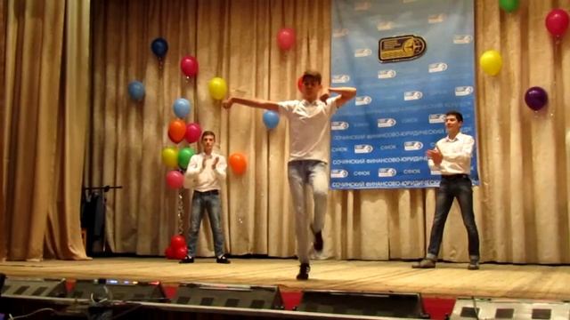 Юбилей СФЮК. Лезгинка в исполнении студентов колледжа смотреть онлайн