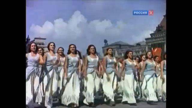 Песня "Утро красит нежным светом" Первомайский парад 1946 год смотреть онлайн