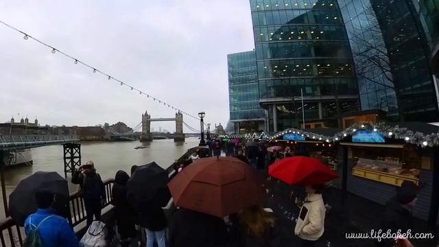 Walk around in London with Insta360 X3 360 action camera - Street Videography Practice (Dec 2022) смотреть онлайн