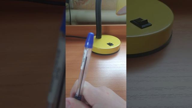 лайфхак как сделать чтобы пасты было больше у ручки 🥰 смотреть онлайн