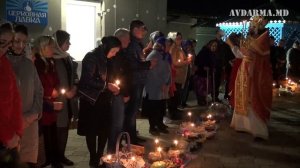 Освещение пасхальных куличей и поздравления с Пасхой
