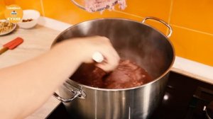 СНИКЕРС по-грузински - ЧУРЧХЕЛА - ну. оОчень вкусная!