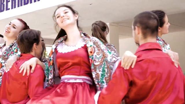 Всероссийский флешмоб «Russian Dance» от арт кластера Таврида смотреть онлайн