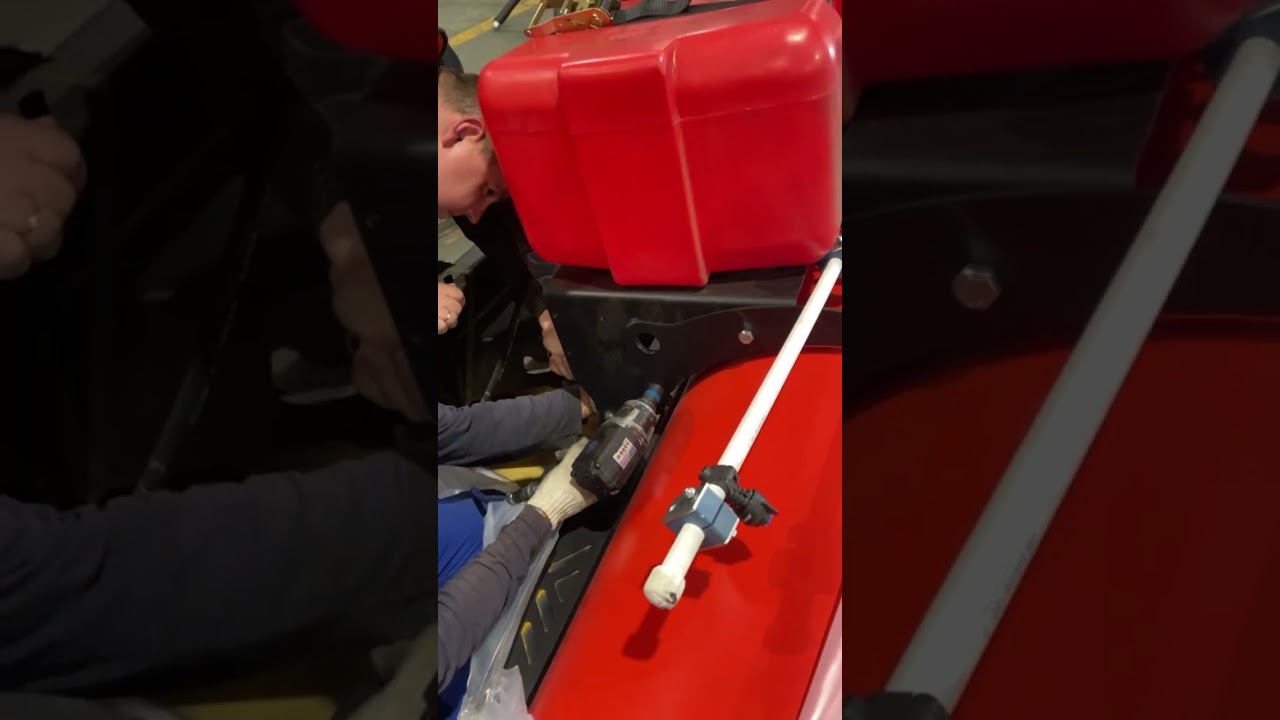 Установка системы орошения на щетку Impulse SP 1800 #спецтехника смотреть онлайн