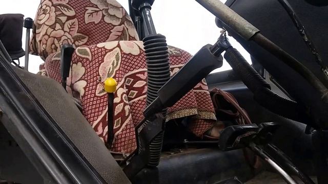 Регулировка стояночного тормоза (ручника) на тракторе МТЗ 892 смотреть онлайн