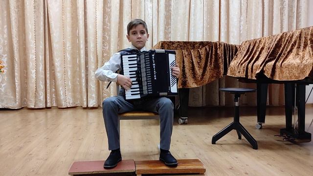 Бабаян Давид исп. Сарабанду А. Гедике смотреть онлайн