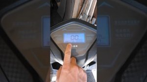 Заряжаю электроскутер от литиевого аккумулятора