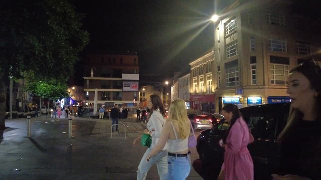 Newcastle UK Nightlife Saturday Night 2022 (4K) смотреть онлайн