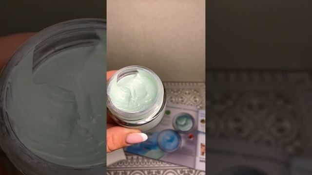 Очищающая глиняная маска для всех типов кожи! Код 34008 смотреть онлайн