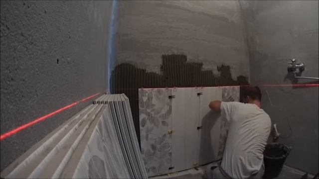 Укладка плитки 30х90 на стены в ванной. KERAMA MARAZZI смотреть онлайн