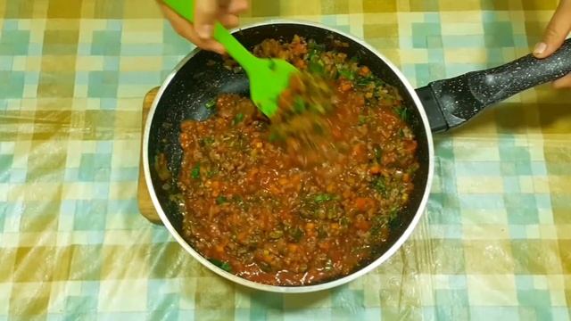 Спагетти с соусом А-ля Болоньезе смотреть онлайн