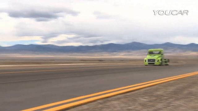 World Speed Record for Volvo Hybrid Truck смотреть онлайн