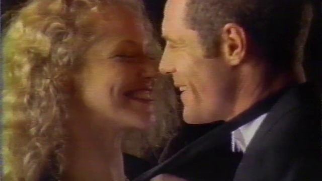 Gillette Sensor Excel Razor Christmas Commercial 1995 смотреть онлайн