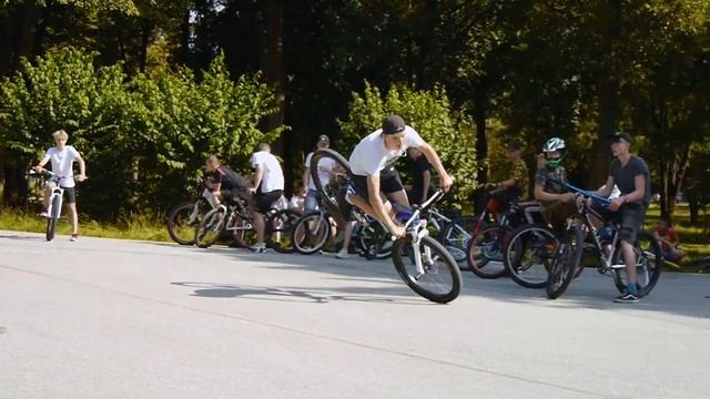 RADOM STOLICĄ STUNTU? смотреть онлайн