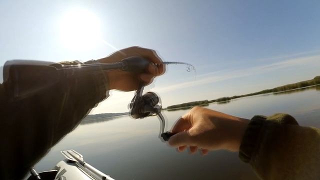 Рыбалка с VergunTV. Окунь на микроджиг осенью смотреть онлайн