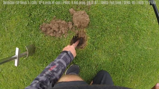 Searching what people lost - 4K | metal detecting | treasurehunting | xp deus смотреть онлайн