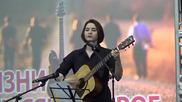 "Дороги" (гр. Мельница) исполняет Влада Михеева смотреть онлайн