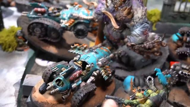 Ork Speed Freeks vs Nurgle Daemons - Warhammer 40k battle report - Engine of War смотреть онлайн