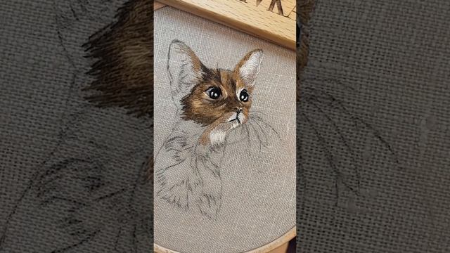 Как вышить котика - вышивка гладью кот #shorts смотреть онлайн