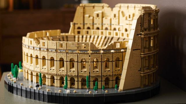 Toy Talk Guys Podcast: LEGO Colosseum and Black Friday Chariot Sets смотреть онлайн