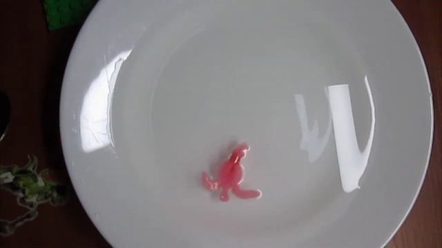 ?Морские животные из капсул - серия 8. Губка Черепаха ? . Видео для детей про детские опыты смотреть онлайн