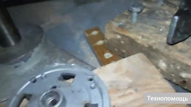 Как отремонтировать хлебопечку. Не вращается лопатка. смотреть онлайн