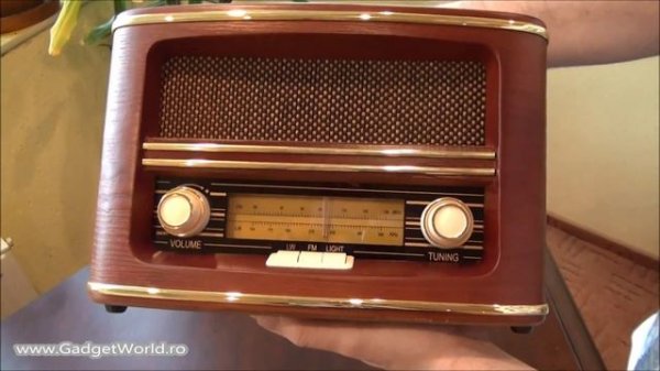 Review Radio Retro Vintage