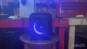 JBL party box ENCORE ESSENTIAL bass BOOSTER 2 max plug in