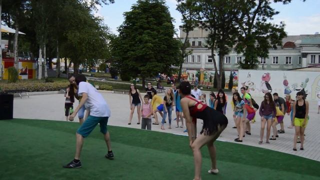 Весёлая разминка в АртЛенд'е! смотреть онлайн