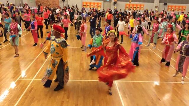 Girl Crush Line Dance by Alison Johnstone & Rachael McEnaney @ MIT2015 Party смотреть онлайн